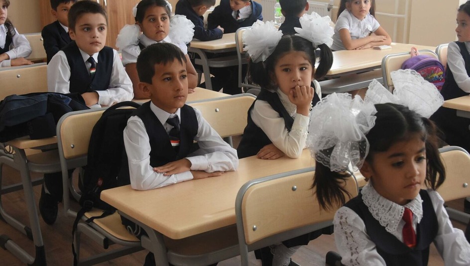 Узбекские власти предлагают открыть в РФ школы для детей мигрантов